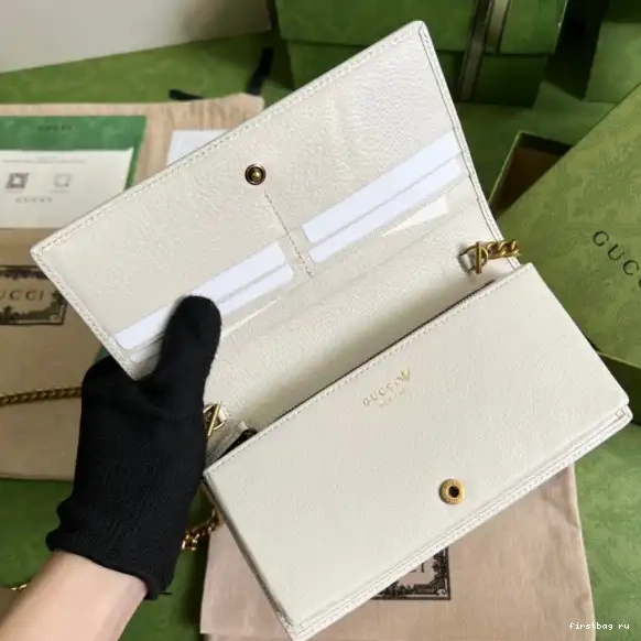 First bag ru Adidas Gucci with x chain wallet 0706
